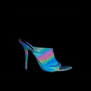 Light Reflective Heels / Steve Madden
